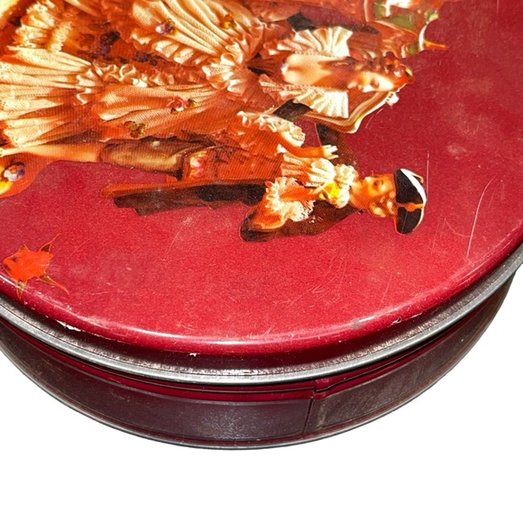 Vintage Red Victorian Royalty Palanquin Design Tin Decorative Container GUC - Picture 10 of 13